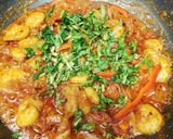 A picture of step 5 of King prawns & pointed peppers biryani.