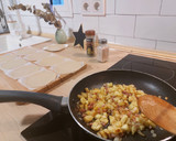 Foto del paso 3 de la receta: Empanadillas de calabacín