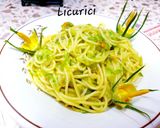 Pas rețetă Spaghetti cu dovlecel, flori de dovlecel și șofran 3 fotografie