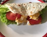 Foto langkah ke 4 dari resep Egg tortilla wrap super simple 🌮.