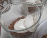 Foto del paso 4 de la receta: Postre de vainilla y chocolate🍫 (súper fácil)