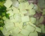 A picture of step 2 of Green Peas and Paneer Curry.