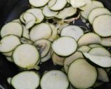 Foto del paso 3 de la receta Hojaldre de calabacín, soja y queso