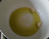 Foto del paso 5 de la receta: "Carciofi alla romana" (alcauciles)