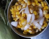 A picture of step 3 of Spicy sweet corn chat.
