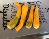 Une image de l'étape 2 de Courgettes zéphyr à la mangue et épices indiennes.