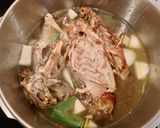 Une image de l'étape 4 de Bouillon de volaille.
