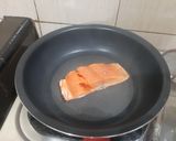 Foto langkah ke 1 dari resep 681. Pan Fried Salmon.