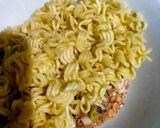 Foto langkah ke 2 dari resep Martabak mie telur.