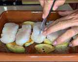 Foto del paso 5 de la receta: Merluza al horno con ajo negro