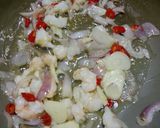Foto langkah ke 2 dari resep Telur Dadar ala Thailand.