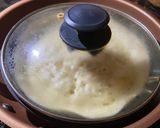 A picture of step 2 of Indonesian style sweet pancake.