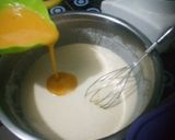 Foto langkah ke 2 dari resep Martabak manis mini.