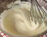 A picture of step 8 of Marble Chiffon Cupcake.