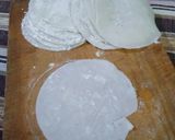 Foto langkah ke 3 dari resep Kulit Gyoza Gluten-free.