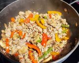 A picture of step 4 of Creamy Sausage Alfredo.