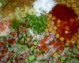 A picture of step 4 of Sweet & sour aloo chana chaat.