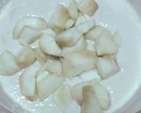 Foto del paso 2 de la receta: Buñuelos de peras sin huevos