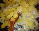 Foto del paso 2 de la receta: Tortilla de patatas rellena