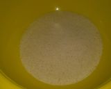 A picture of step 2 of Sooji Sweet puttu.