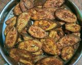 செட்டிநாடு வாழைக்காய் மீன் வறுவல் (Chettinadu vaazhaikaai meen varuval recipe in tamil) ரெசிபி ஸ்டேப் 2 புகைப்படம்