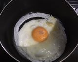 Foto langkah ke 1 dari resep Fried egg Bolognese sauce.