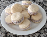 Foto del paso 11 de la receta: Alfajores de maicena con dulce de leche