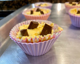 Foto del paso 9 de la receta: Muffins de mantequilla con trocitos de chocolate con leche