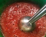 Foto del passaggio 2 della ricetta Crema di liquore alle fragole