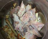 Foto langkah ke 2 dari resep Sup Ayam Rempah.