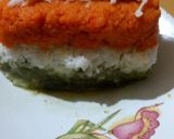 A picture of step 2 of Tiranga Dessert-Carrot Coconut Bottlegourd Halwa.