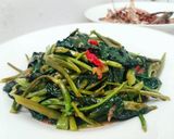 Foto langkah ke 3 dari resep Ikan Asin Cabe Bawang.
