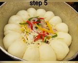 A picture of step 5 of Bubble pizza.