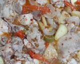 Foto del paso 7 de la receta: Pollo a la cerveza y remolacha, calabacín, perejil y huevo