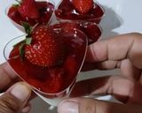 Foto langkah ke 5 dari resep Panna cotta saus strawberry.