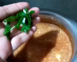 A picture of step 8 of Tomato hot and sour soup.