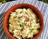 A picture of step 7 of Potatoes with Aioli and Tuna.