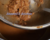 A picture of step 1 of Tamarind dates chutney.