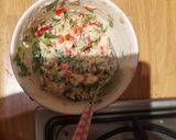 A picture of step 4 of Festive appetizer: Fish and avocado cocktail.