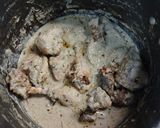 A picture of step 3 of Chicken afgani.
