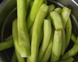 A picture of step 1 of Cheese Ridge Gourd.