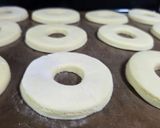 Foto del paso 3 de la receta: Donas bañadas en chocolate y oreos sin gluten