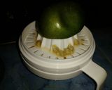 Foto langkah ke 1 dari resep Punch Jeruk Lokal.