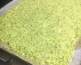 Foto del paso 3 de la receta: Pizza “ibérica” con base de brócoli