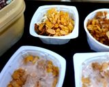 A picture of step 1 of Cereal ice-cream.