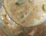 A picture of step 2 of Baingan ke pakore.