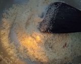 A picture of step 2 of Rava kheer.