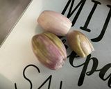 Une image de l'étape 1 de Panais et courgettes au poulet et bouillon de champignons.
