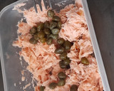 Foto del paso 1 de la receta: Crepe de Salmón a la parrilla, queso y alcaparras