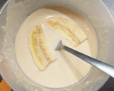 Gluténmentes bundás körte és banán recept fázis 3 fotója